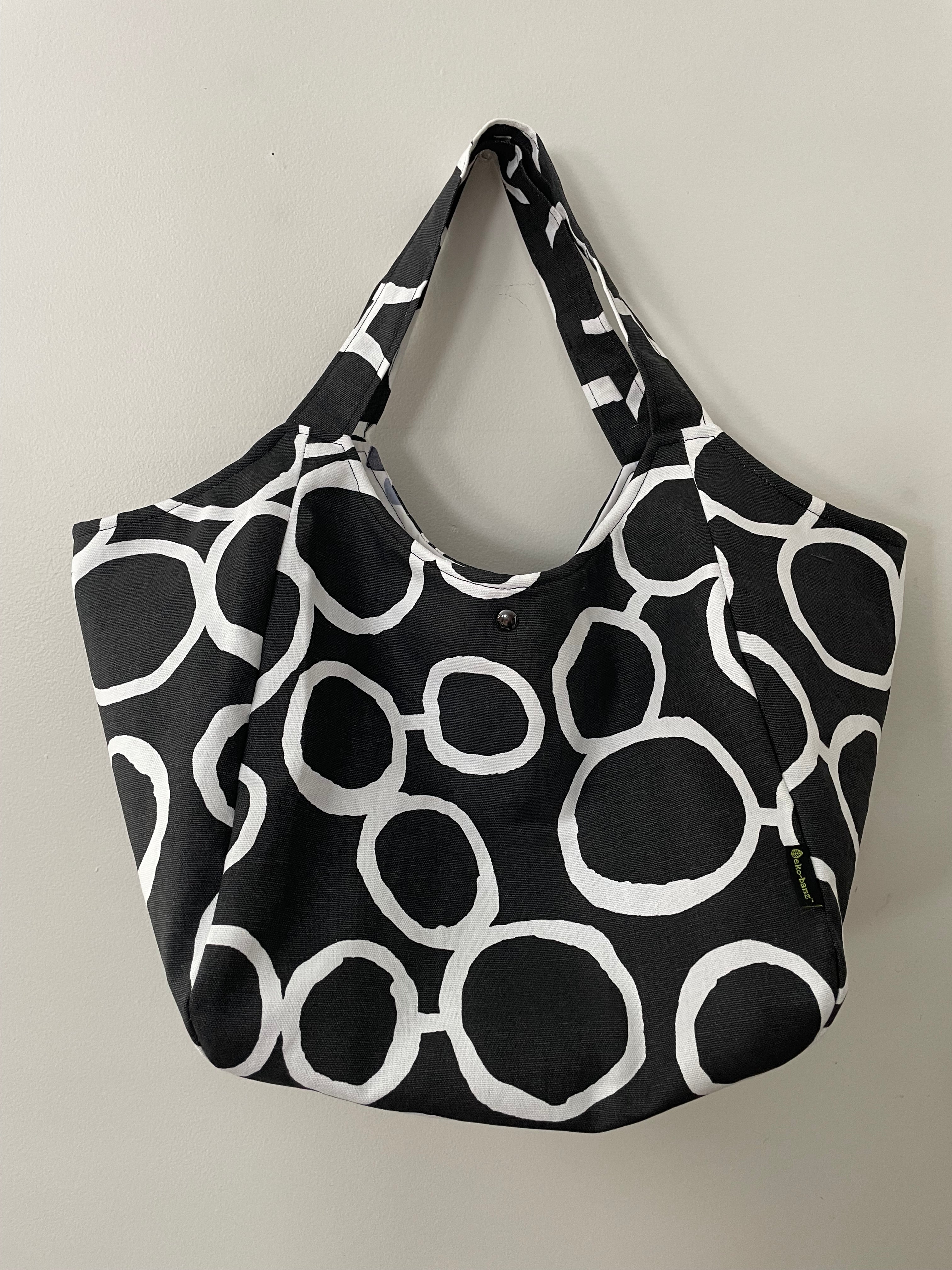 Market Tote - Black and White Bubble