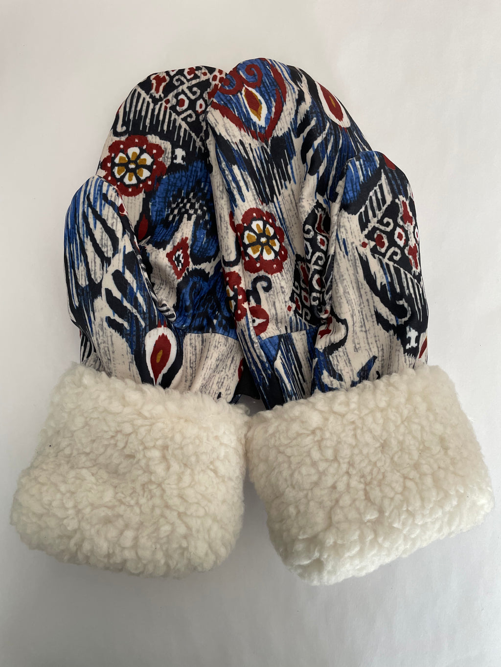 Patterned Mitts - Folk Art